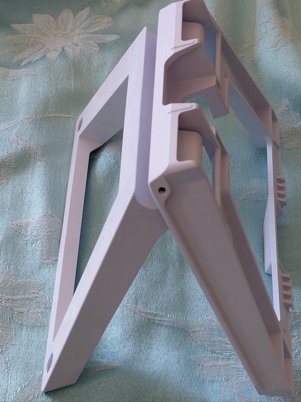 Starlink Kickstand